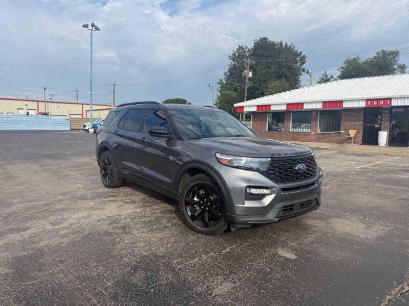 2023 Ford Explorer ST-LINE's photo