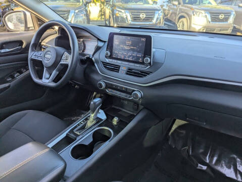 2021 Nissan Altima 2.5 SV