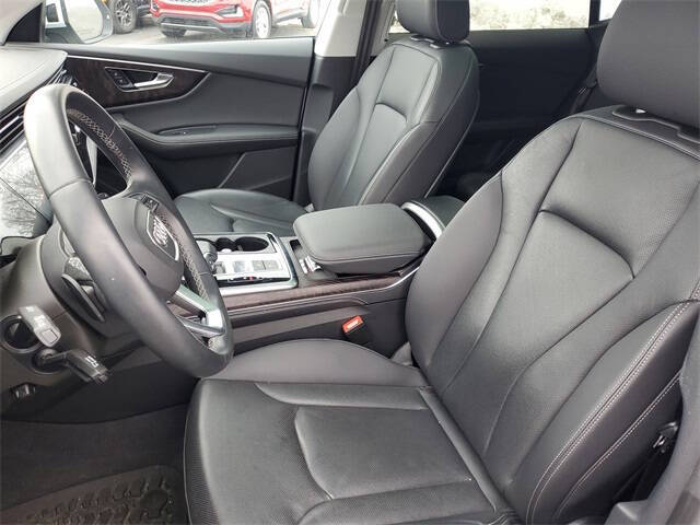 2023 Audi Q8 quattro Premium Plus 55 TFSI