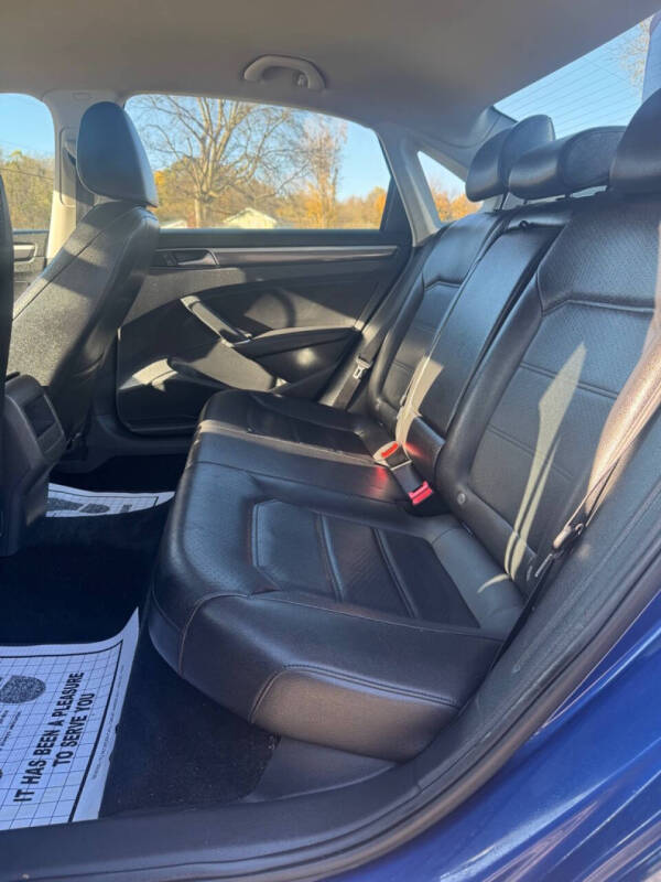 2017 Volkswagen Passat 1.8T R-Line