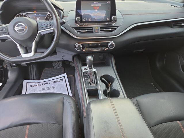 2022 Nissan Altima 2.5 SR