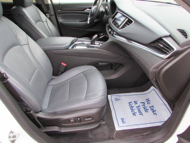 2021 Buick Enclave Essence