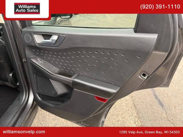 2020 Ford Escape Titanium