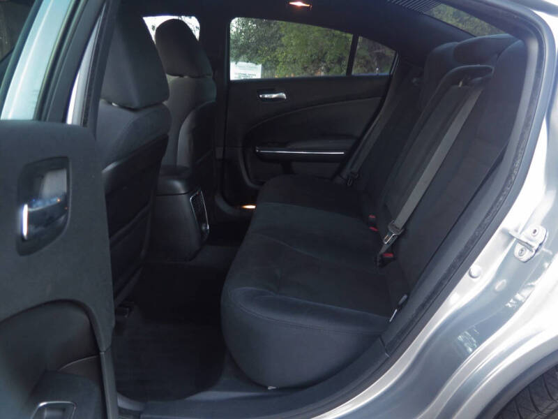 2011 Dodge Charger SE