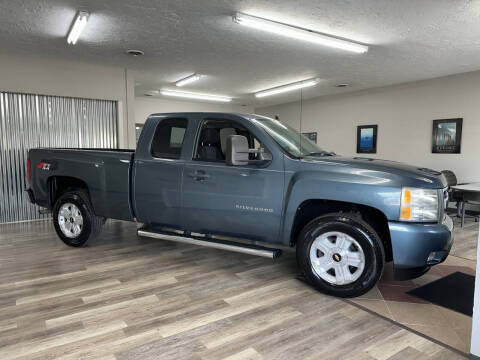 2011 Chevrolet Silverado 1500 for sale at FAIRLANE CAR CO. in Parma OH