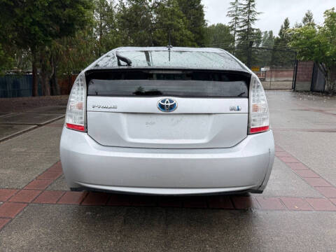 2011 Toyota Prius Two