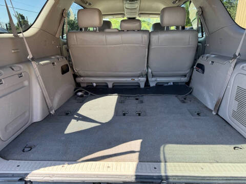 2003 Toyota Sequoia SR5