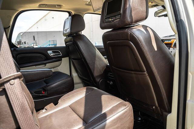 2013 Cadillac Escalade Platinum Edition