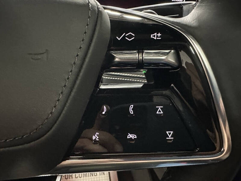 2025 Cadillac Escalade-V