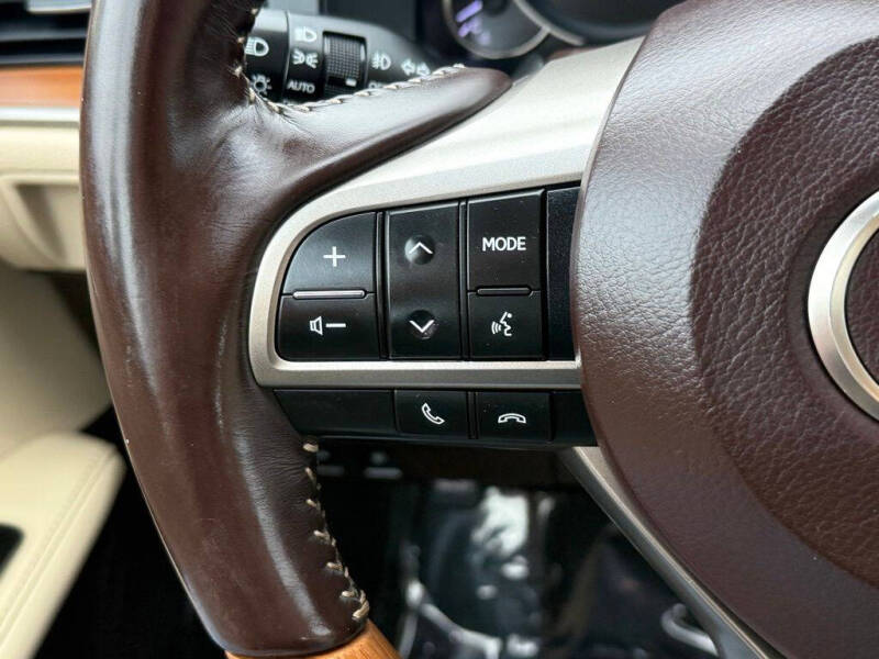 2017 Lexus ES 300h