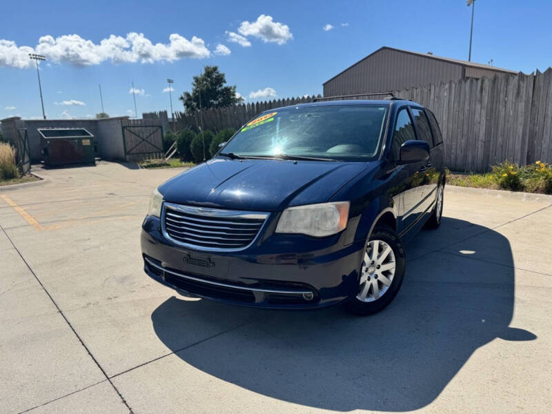 2013 Chrysler Town and Country Touring