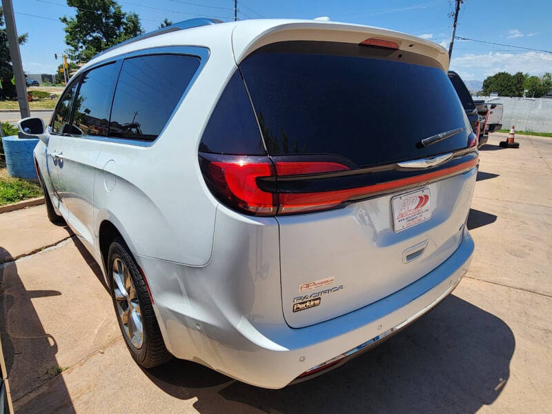 2021 Chrysler Pacifica Touring L