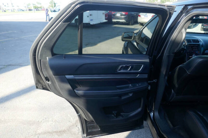 2016 Ford Explorer Sport