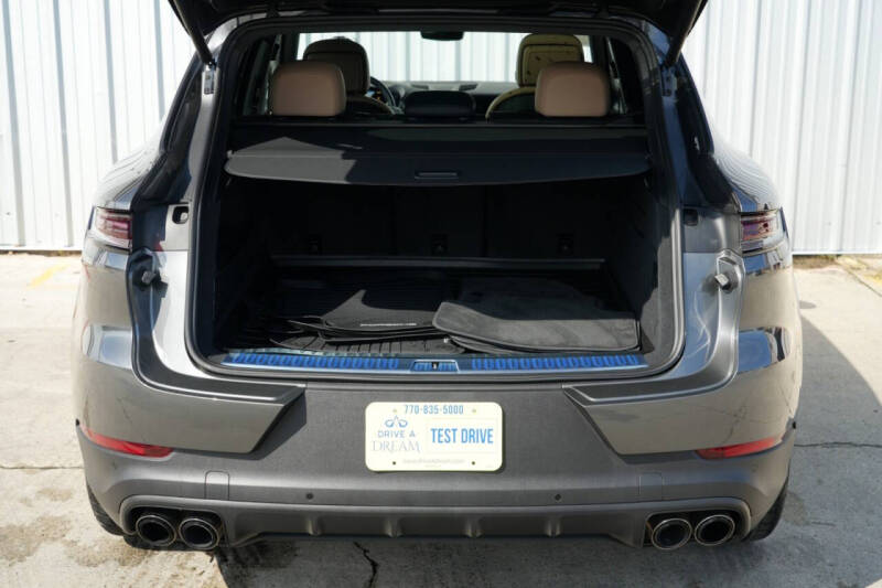 2024 Porsche Cayenne