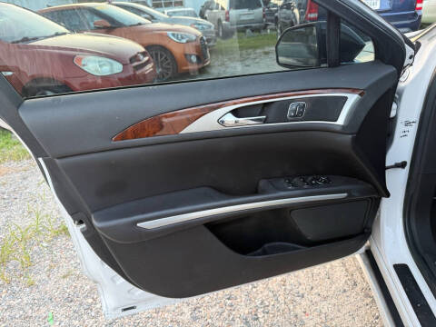 2014 Lincoln MKZ Hybrid