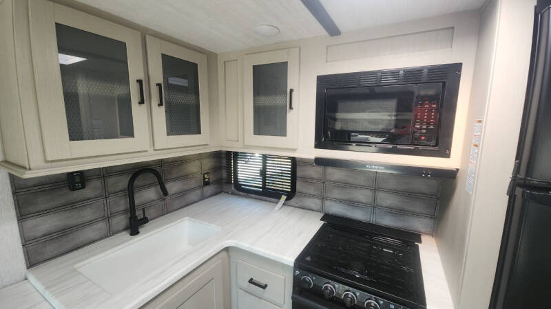 2023 Forest River Salem Hemisphere