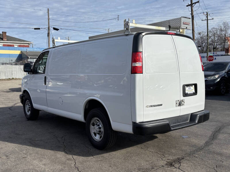 2019 Chevrolet Express 2500