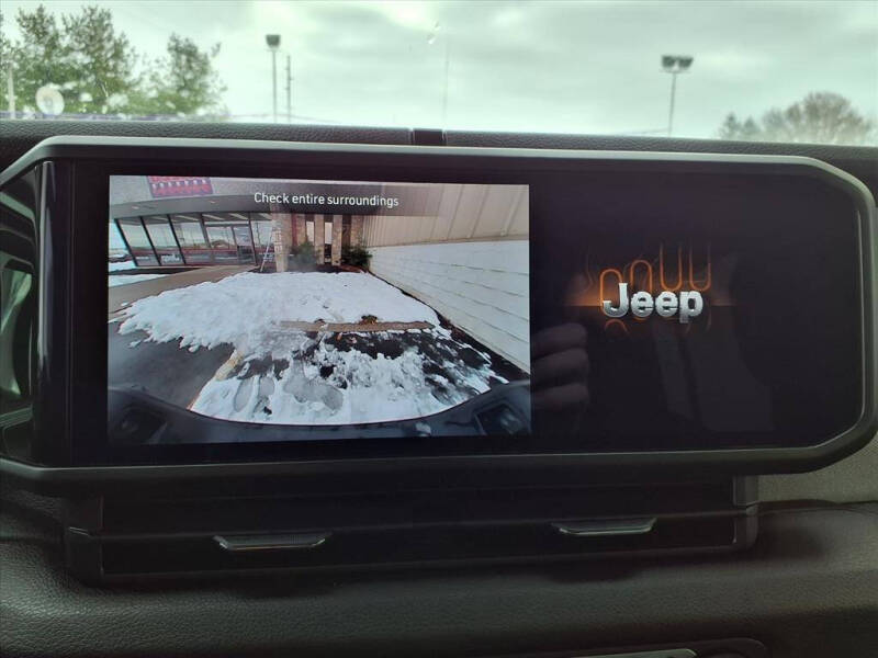 2025 Jeep Gladiator Sport S