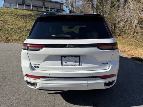 2022 Jeep Grand Cherokee Summit Reserve