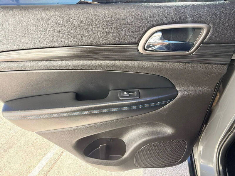 2019 Jeep Grand Cherokee Upland