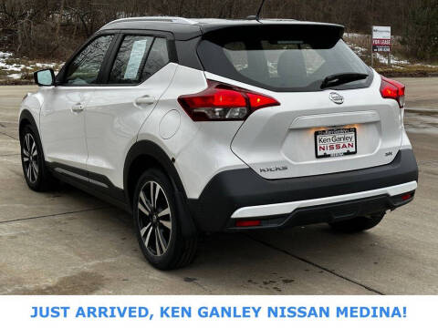 2019 Nissan Kicks SR