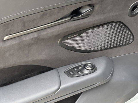 2025 Aston Martin Vantage