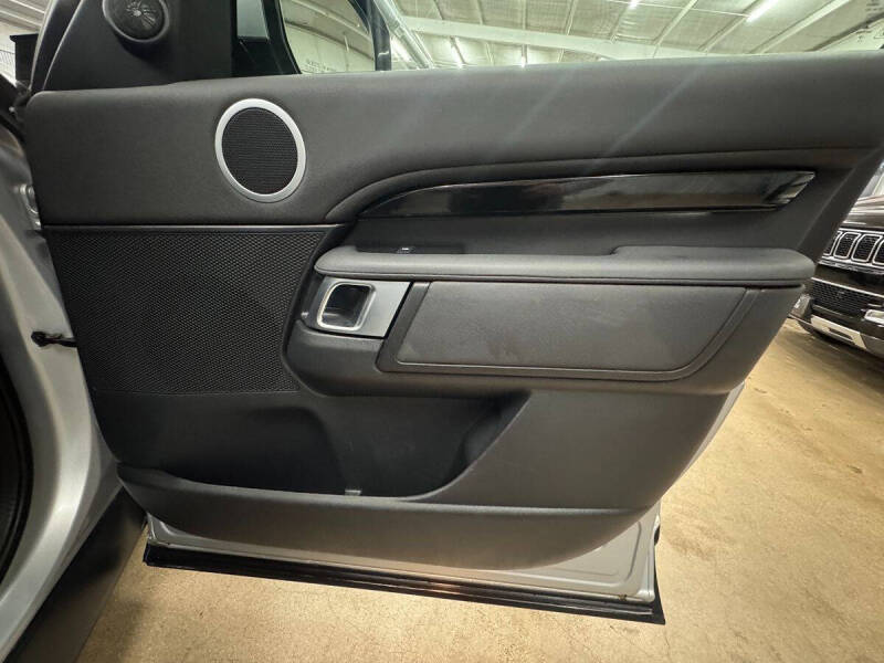 2020 Land Rover Discovery SE