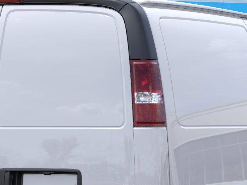 2025 Chevrolet Express 2500