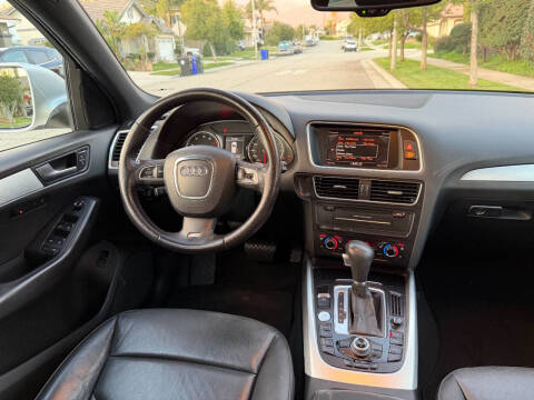 2012 Audi Q5 3.2 quattro Premium Plus