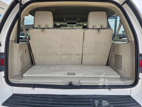 2017 Lincoln Navigator Select