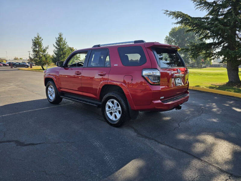 2024 Toyota 4Runner SR5