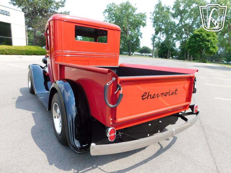 1933 Chevrolet Apache