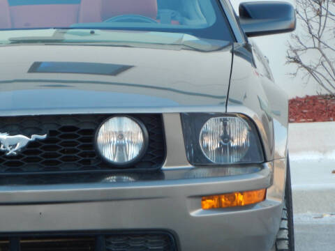 2005 Ford Mustang GT Premium