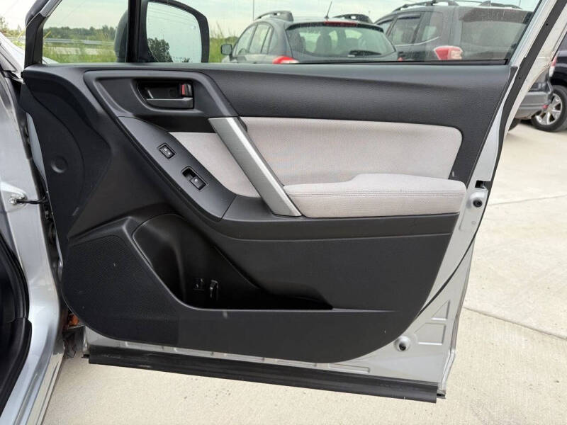 2014 Subaru Forester 2.5i