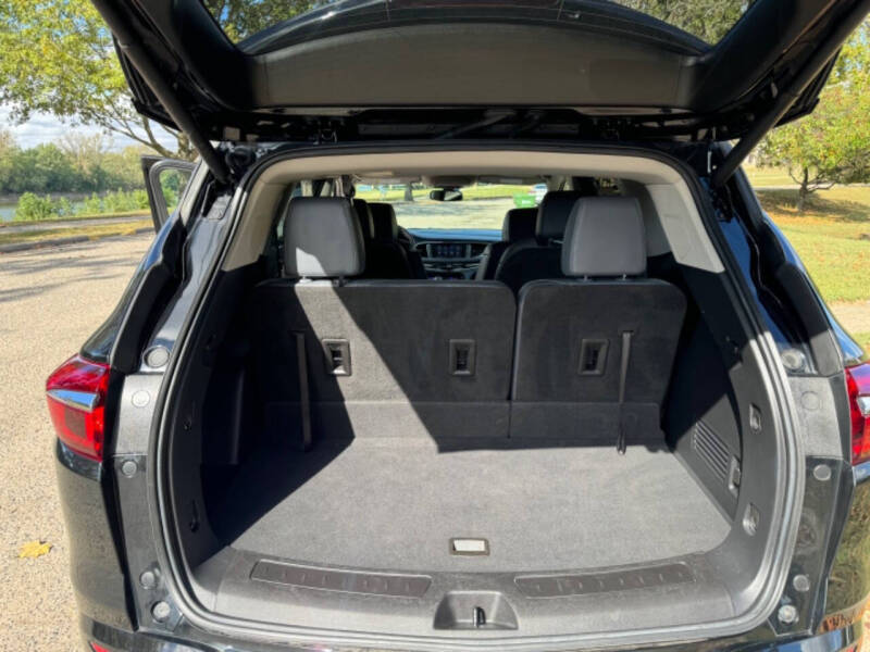 2020 Buick Enclave Essence