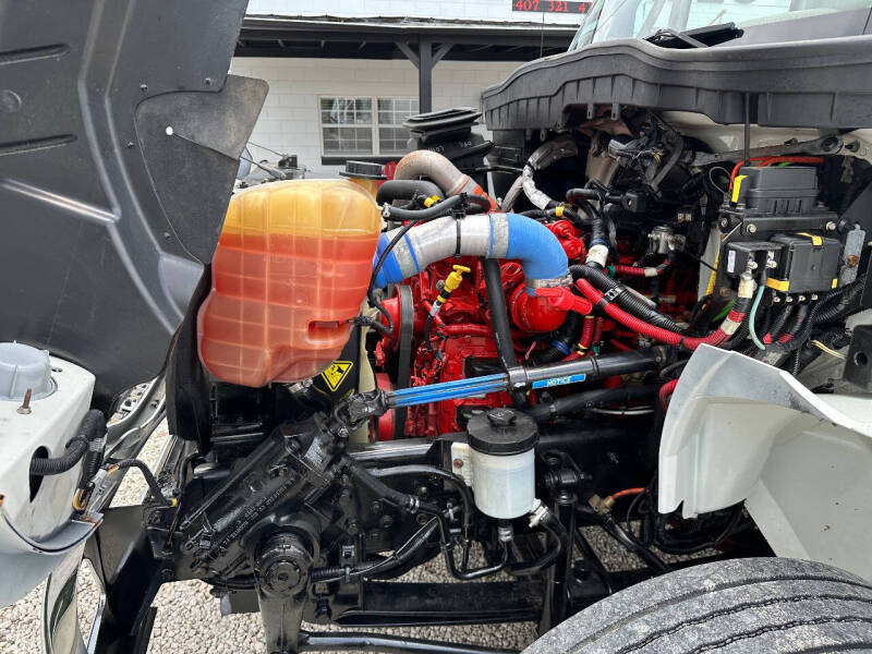 2018 International DuraStar 4300