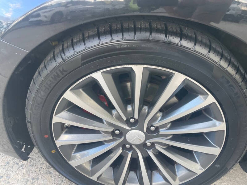 2017 Kia Cadenza Technology