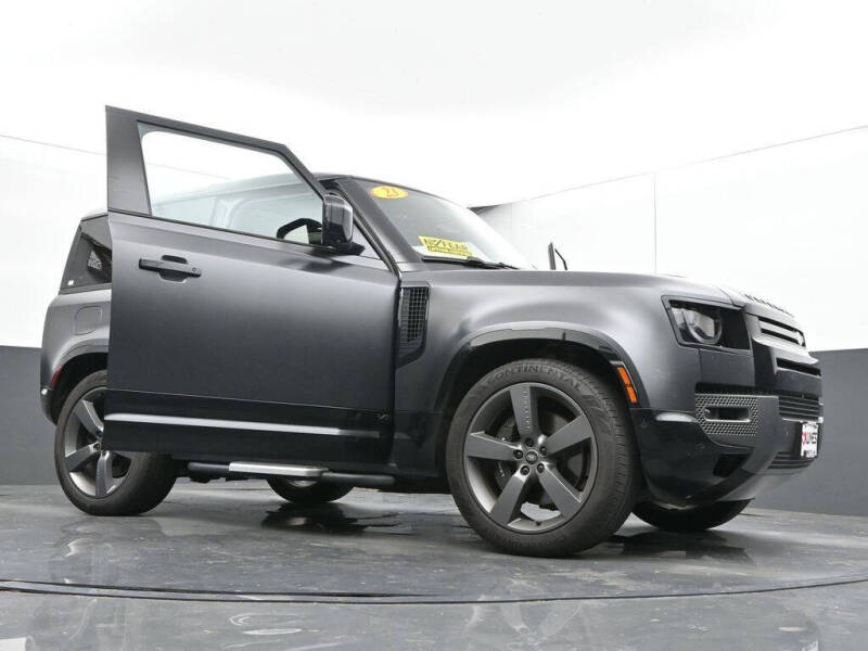 2023 Land Rover Defender 90 V8