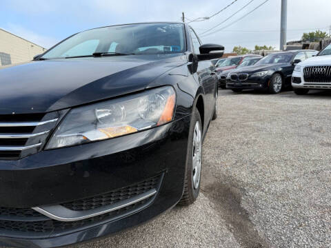 2014 Volkswagen Passat 1.8T S PZEV