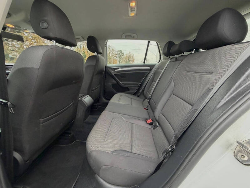 2018 Volkswagen Golf TSI S