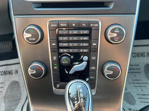 2015 Volvo V60 T5 Drive-E Premier