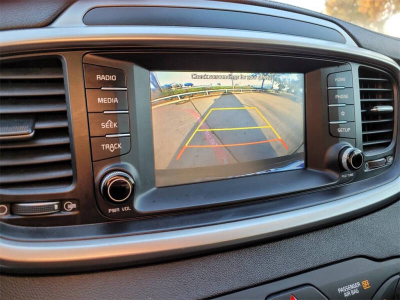 2020 Kia Sorento LX V6