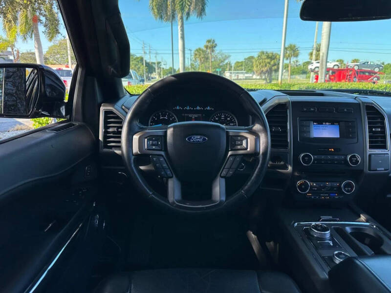 2018 Ford Expedition MAX XLT