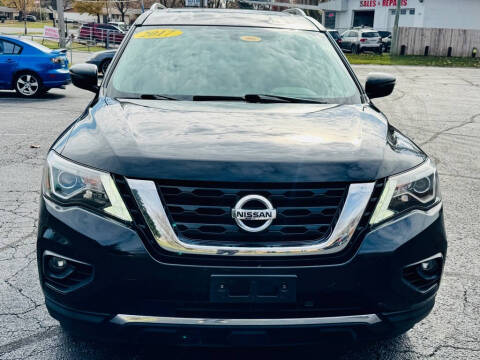 2017 Nissan Pathfinder SV