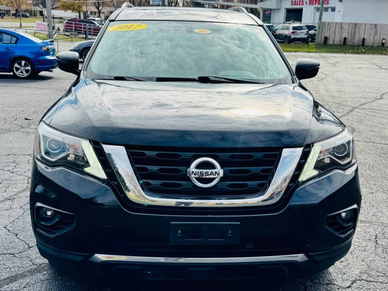2017 Nissan Pathfinder SV