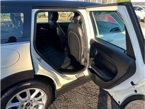 2017 MINI Clubman Cooper ALL4