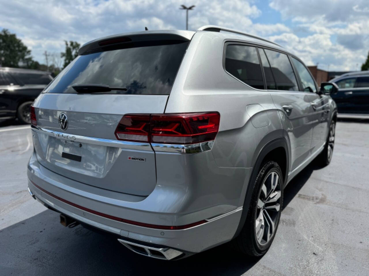 2021 Volkswagen Atlas for sale at Opus Motorcars in Utica, MI