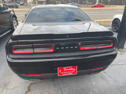 2017 Dodge Challenger SXT