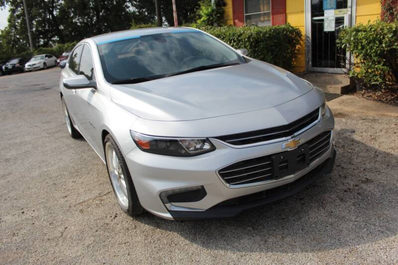 2016 Chevrolet Malibu 1LT photo 2