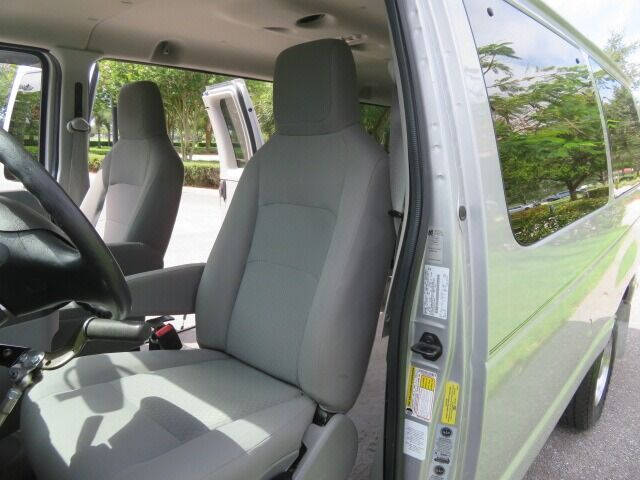 2014 Ford E-Series E-150 XLT